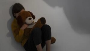 Stop Menyindir Anak! 5 Bahaya yang Mengintai