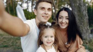 Judul: Balita Cerdas & Percaya Diri? Ini 5 Trik Jitu Orang Tua!