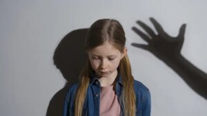 Waspada! Ancaman Pedofilia: Kenali Penyebab & Pencegahannya