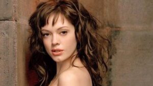 Rose McGowan: Kabur dari Hollywood, Temukan Alegria di Meksiko!