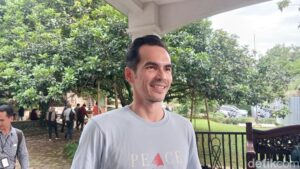 Rumahnya Dilelang, Atalarik Syach Malah Ketawa!