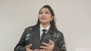 Fitri Carlina Bela Ojol: Pajak Bikin Rakyat Susah!