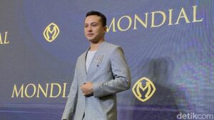 Nicholas Saputra Pamer Body Goals, Netizen Histeris!