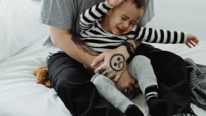 Stop Tantrum Anak! Tips Jitu Orang Tua Tetap Santai