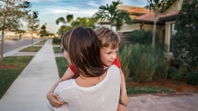 Ajarkan Anak Minta Maaf dengan Tulus!