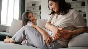 Parenting Minimalis: Rahasia Keluarga Bahagia?