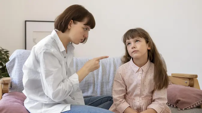 Ajarkan Si Kecil Minta Maaf!