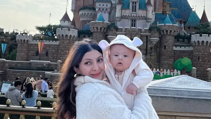 Tantangan Menyusui Ala Sarah Keihl