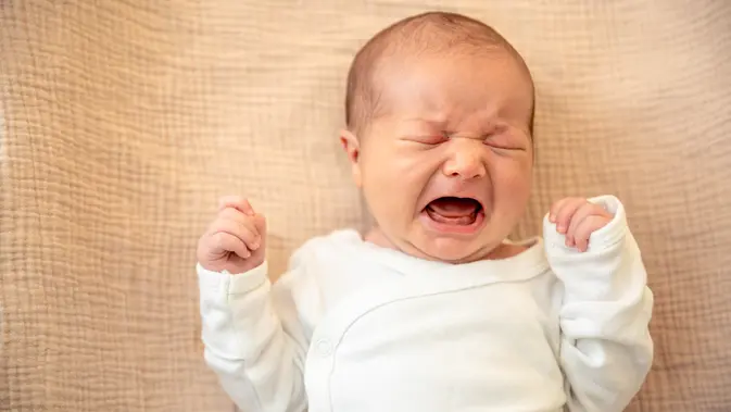 Si Kecil Rewel Saat Bangun Tidur? Tenang, Bunda!