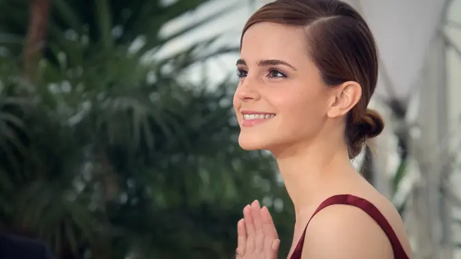 Ayah Emma Watson:  Rahasia Mendidik Anak Selebriti