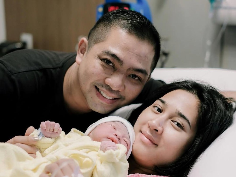 Ade Govinda Resmi Jadi Ayah! Istri Berjuang Hampir Sehari