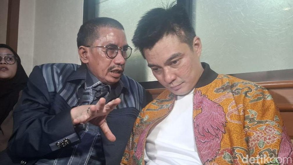 Hak Asuh Jatuh ke Baim, Paula Dilarang Bawa Anak?!