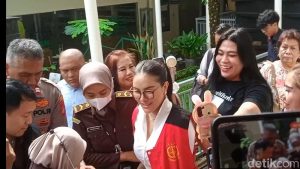 Nikita Mirzani Meradang: Dakwaan JPU Soal TPPU 'Halusinasi'!