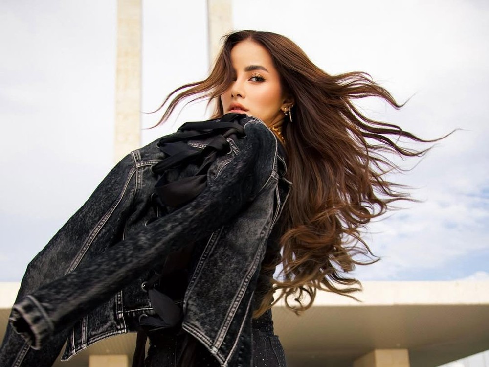 Olla Ramlan Kepincut Brondong? Cinta Tak Kenal Usia!