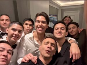 El Rumi dan Rizky Nazar: Rangkulan Hangat di Pesta Al Ghazali, Bukti Mantan Bukan Berarti Musuh!