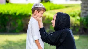 Ajarkan Anak Minta Maaf Tanpa Paksaan