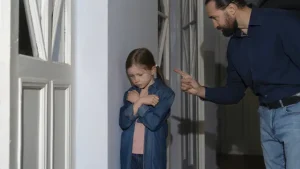 Anak Takut Salah? Waspada Gaya Parenting VOC!