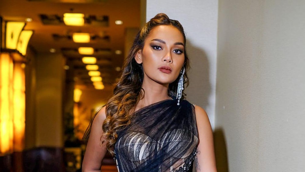 Drama Kehamilan Erika Carlina: Saling Serang, Batal Nikah!