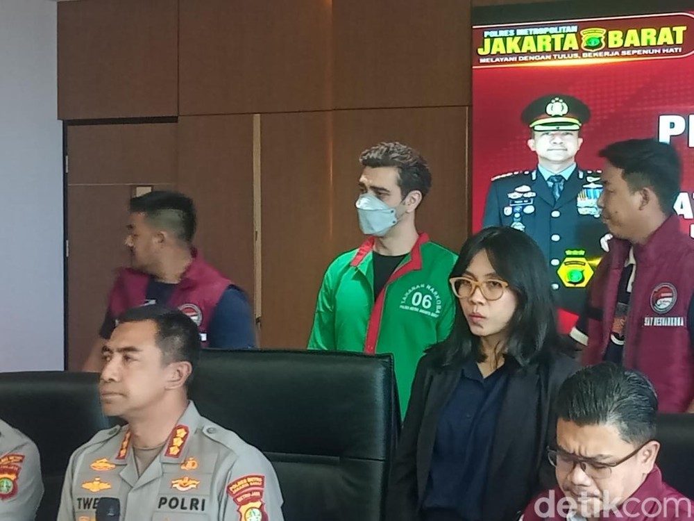 Fachri Albar: 6 Bulan Rehab? Jaksa Beri Tuntutan Mengejutkan!