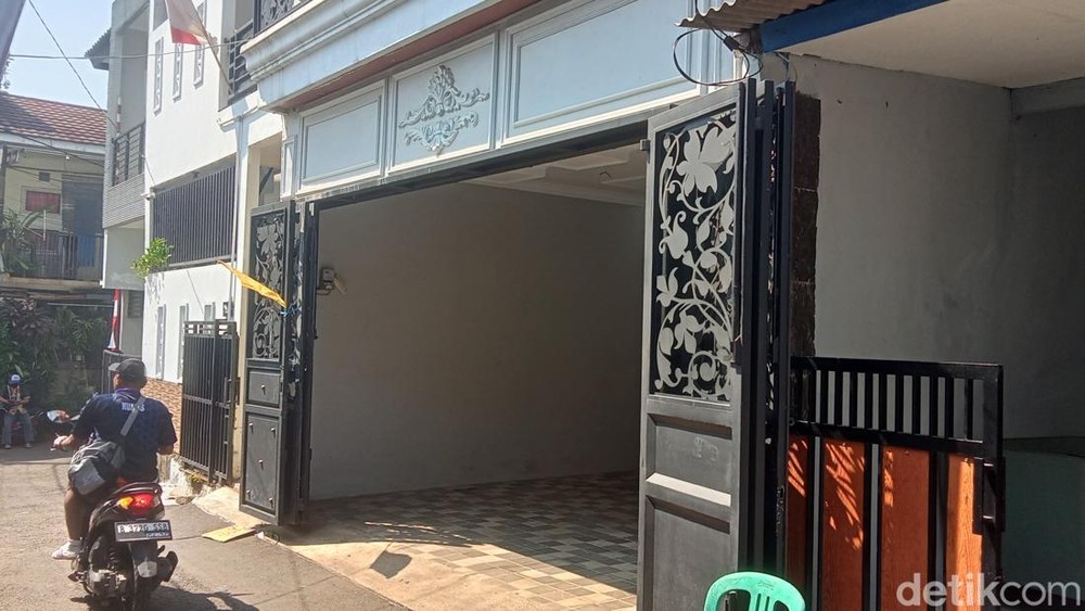 Rumah Mpok Alpa Dijual? Jawaban Suami Bikin Lega!