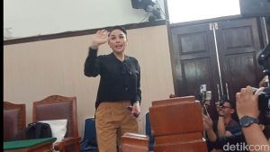 Nikita Mirzani vs Saksi Ahli: Nyai Terpojok Soal Ancaman?