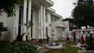 Uya Kuya Jadi Korban! Belasan Penjarah Dibekuk Polisi!