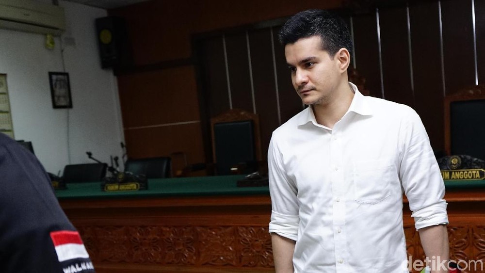 Steve Emmanuel Trauma? Ogah Ketemu Anak, Ada Apa?