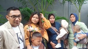 Malam Berat! Suami Mpok Alpa Kenang Perjuangan Lahiran