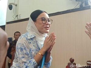 Nikita Mirzani: Tetap Cetar Membahana di Balik Jeruji!
