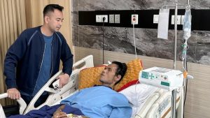 Fahmi Bo Terbaring Lemah, Raffi Ahmad Pasang Badan!