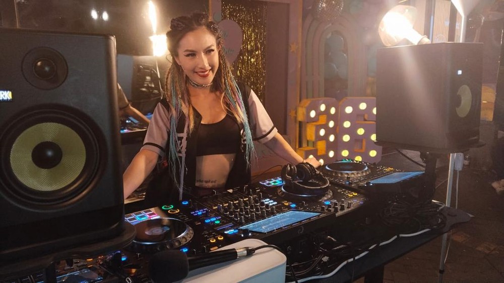 Dari Kompor ke Turntable! Chef Puput Jadi DJ?