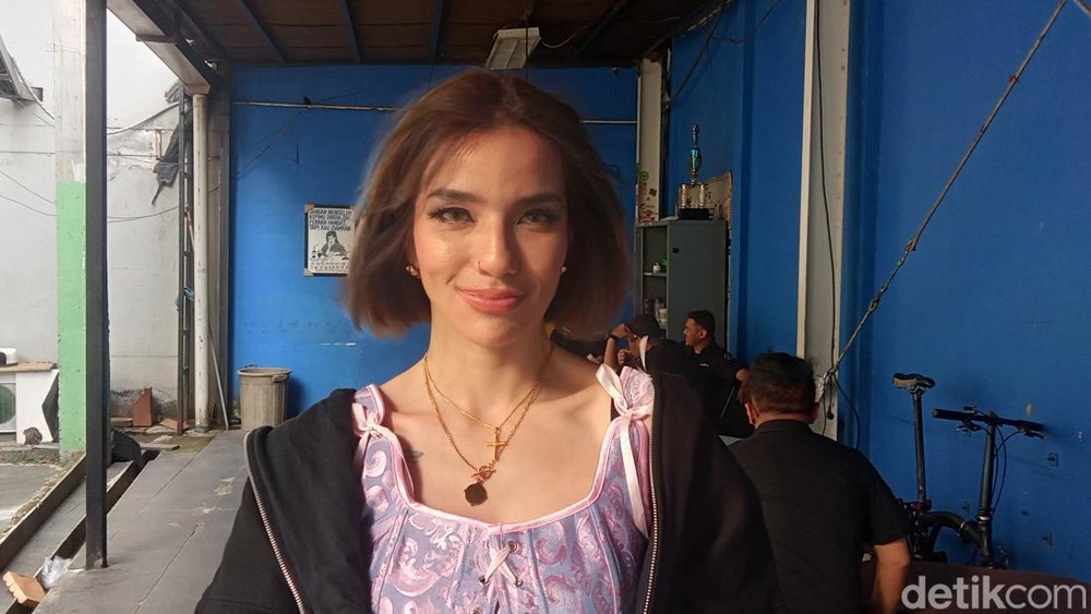 Sheila Marcia Berlinang Air Mata! Leticia Jadi Gadis Sampul?