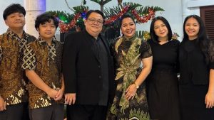 Dibalik Gemerlap Panggung, Bernadya Rindukan Pelukan Keluarga di Surabaya!