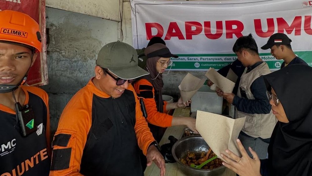 Chiki Fawzi Terenyuh Lihat Langsung Korban Longsor-Banjir di Sumatera Kelaparan