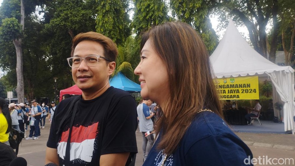 Delon Thamrin & Aida Chandra: Adopsi Anak, Ini Kisah Harunya!