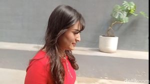 Angbeen Rishi: Betah Jadi Janda Kembang?