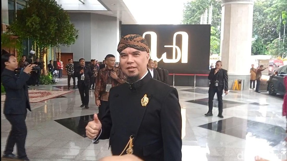 El Rumi dan Syifa Hadju: Akhir April Resmi Jadi Suami Istri?!