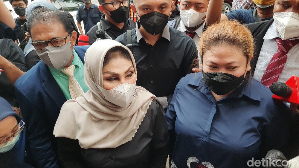 Skandal CPNS Bodong! Anak Nia Daniaty Ogah Bayar 8 Miliar?