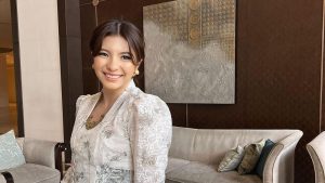 Shalom Razade: Oplas Demi Nafas Lega!