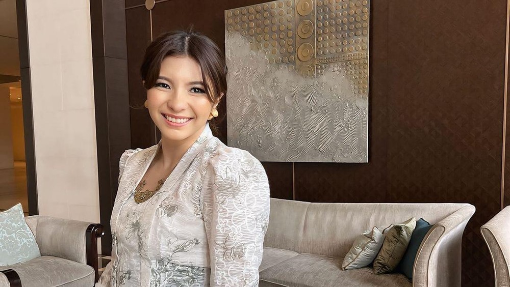 Shalom Razade: Oplas Demi Nafas Lega!