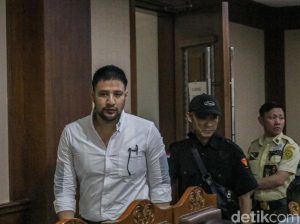 Ammar Zoni Hampir Nikahi Dokter di Penjara?!