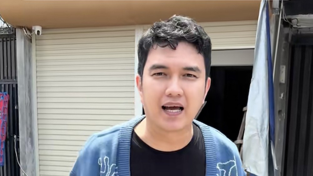 Aldi Taher Jadi Juragan Burger: Rezeki Nomplok, Buka Lowongan Kerja!