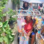 Stroke Tak Hentikan Pak Tarno! Jualan Mainan Demi Sesuap Nasi