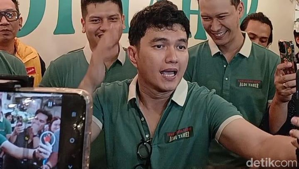 Doa Ibu Wujudkan Gurita Kuliner Aldi Taher ke Makkah!