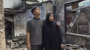 Nestapa Anisa Rahma: Lilin Pengusir Lalat Bakar 80% Rumah Impian!