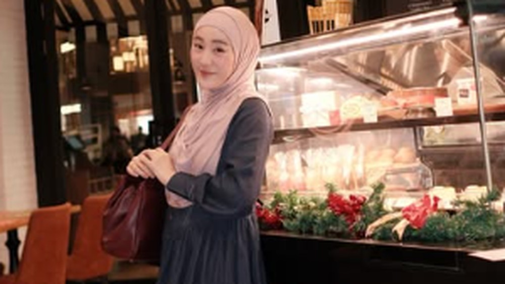 Larissa Chou Tak Peduli Omongan Orang