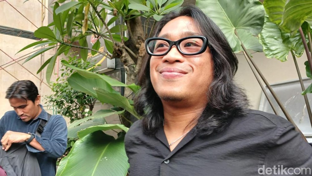 Praz Teguh Buka Kartu: Umrah Rp 1 M, Barter Konten!