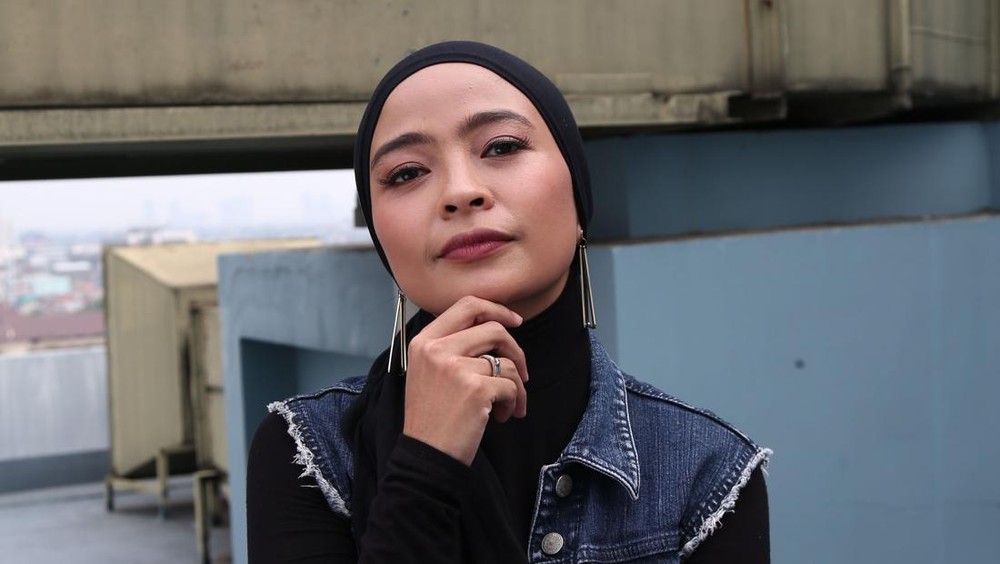 Hati Tantri Kotak Hancur! Sahabat Dalang Penipuan Rp10 Miliar?