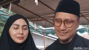 Rahasia Sepatu Kotor Ayah Arie Untung Bikin Nangis