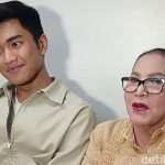 Cucu Lulus UI Mpok Atiek Ungkap Kisah Haru
